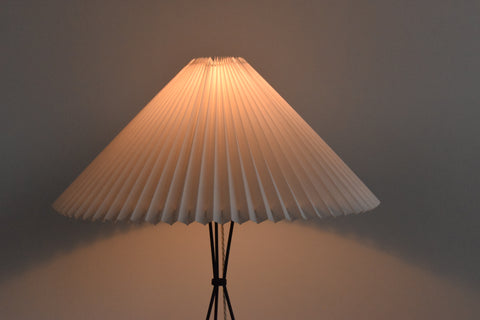 Vintage Style Black Metal Tripod Floor Lamp