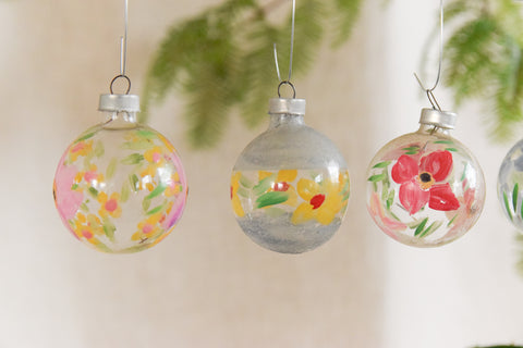 Vintage Floral Glass Christmas Tree Baubles / Ornaments Set of 4 Boxed