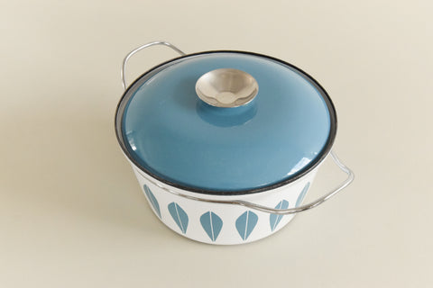 Vintage 1960s Arne Clausen for Cathrineholm Light Blue and White Lotus Design Enamel Casserole Pan