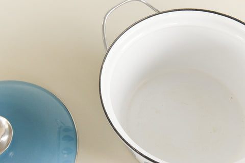 Vintage 1960s Arne Clausen for Cathrineholm Light Blue and White Lotus Design Enamel Casserole Pan