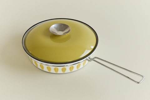 Vintage 1960s Cathrineholm Avocado Green and White Lotus Enamel Frying Pan