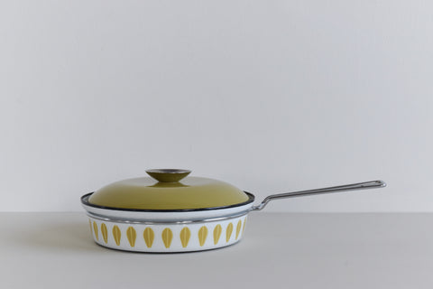Vintage 1960s Cathrineholm Avocado Green and White Lotus Enamel Frying Pan