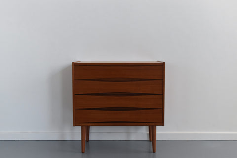 Vintage 1960s Small Teak Chest of Drawers by Fredrik Kayser for Skeie & Co. of Norway