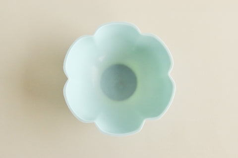 Vintage Art Deco Style Lucite Flower Shape Bowl