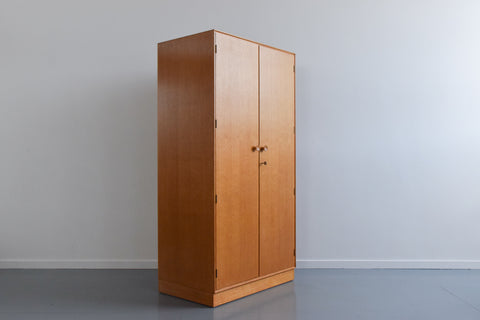Vintage Oak Double Wardrobe by Meredew