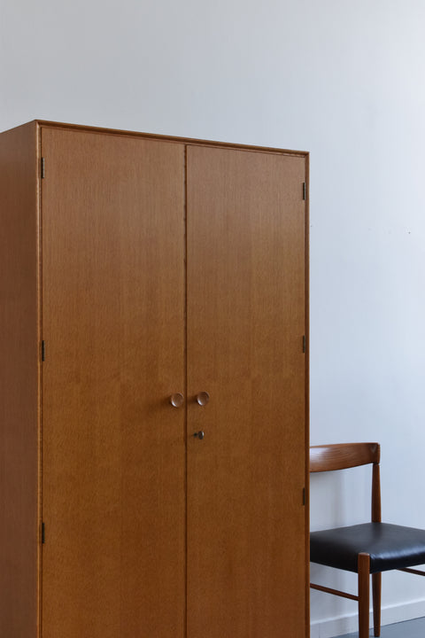 Vintage Oak Double Wardrobe by Meredew