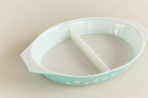 Vintage Pyrex Turquoise Gaiety Snowflake Spacesaver Serving Dish