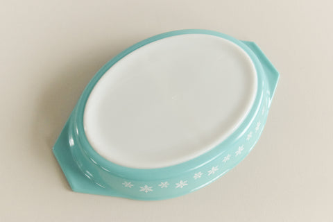 Vintage Pyrex Turquoise Gaiety Snowflake Spacesaver Serving Dish