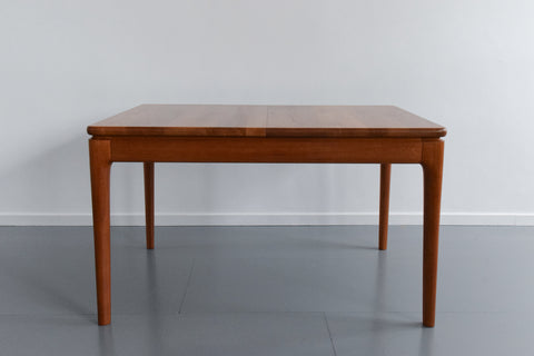 Vintage Solid Teak Extending Danish Dining Table by Glostrup Møbelfabrik
