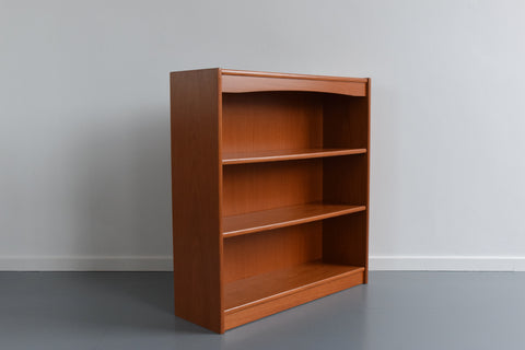Vintage Teak Bookcase / Shelving Unit