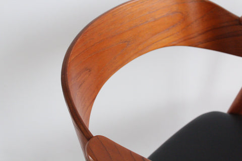 Single Vintage Danish Model 32 Teak Dining Chair by Kai Kristiansen
