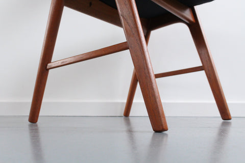 Single Vintage Danish Model 32 Teak Dining Chair by Kai Kristiansen