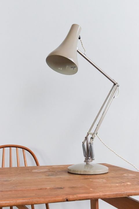 Vintage Mushroom Beige Anglepoise Apex 90 Lamp by Herbert Terry & Sons