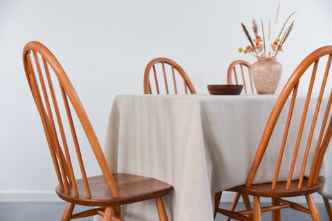 Vintage Set of 4 Ercol Light Elm Quaker Back Windsor Dining Chairs No.365
