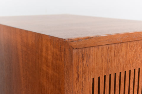 Pair of Vintage Dynatron Radio LTD Speakers Model No. LS 200