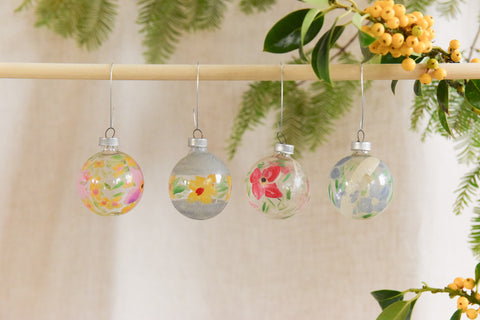 Vintage Floral Glass Christmas Tree Baubles / Ornaments Set of 4 Boxed