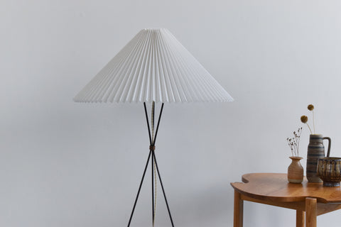 Vintage 1950s Small Wire Hair Pin Tripod Floor Lamp with White Pleated Shade