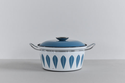 Vintage 1960s Arne Clausen for Cathrineholm Light Blue and White Lotus Design Enamel Casserole Pan