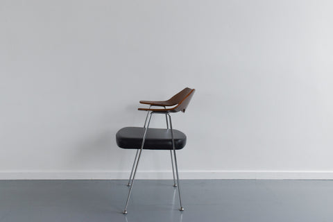Vintage 1980s Robin Day 675 Chair