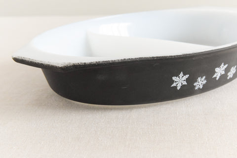 Vintage Pyrex Black Gaiety Snowflake Spacesaver Serving Dish