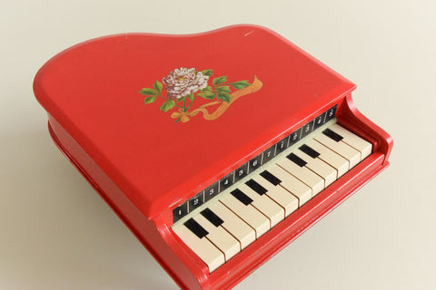 Vintage Boxed 12 Note Red Baby Grand Piano Toy