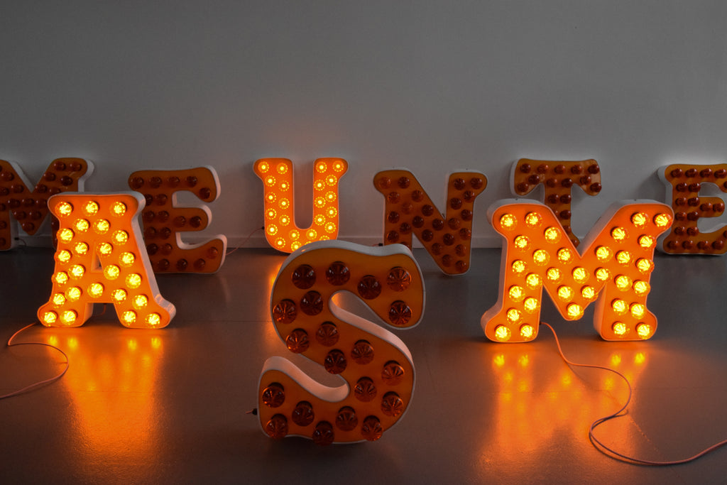 Vintage Large Fairground Letter E Light – Absolutely Nice Vintage
