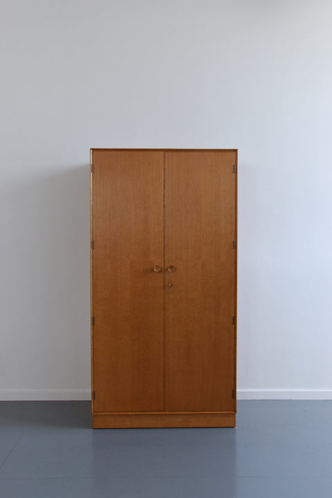 Vintage Oak Double Wardrobe by Meredew