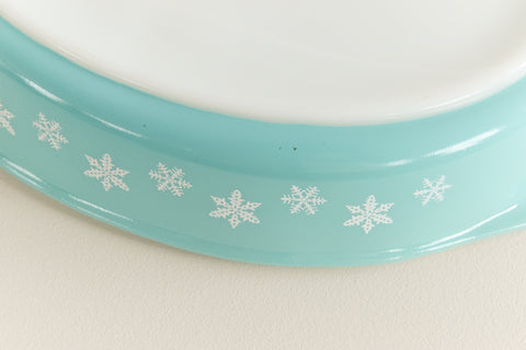 Vintage Pyrex Turquoise Gaiety Snowflake Spacesaver Serving Dish