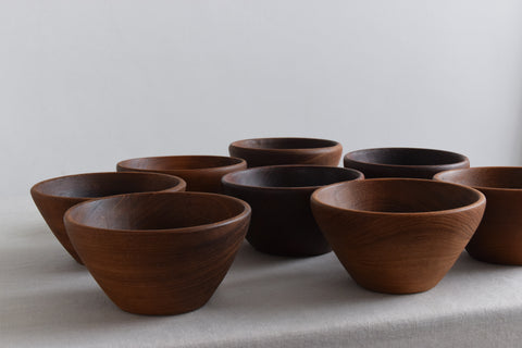 Vintage Set of 8 Mid-Century Hand Turned Bowls