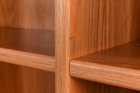Vintage Tall Teak Danish Shelving Unit / Bookcase by UP Mobelfabrik