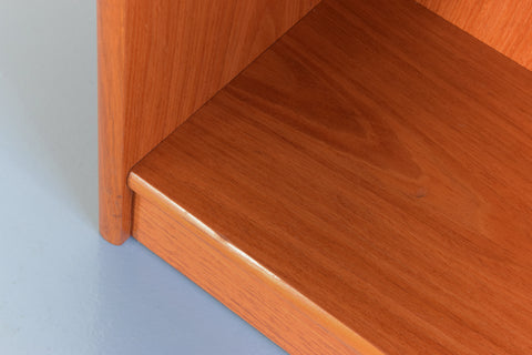 Vintage Teak Bookcase / Shelving Unit