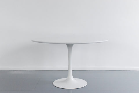 Vintage 1960s White Circular Tulip Dining Table by Maurice Burke for Arkana