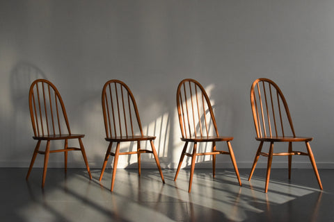 Vintage Set of 4 Ercol Light Elm Quaker Back Windsor Dining Chairs No.365